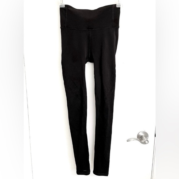 Lululemon | Reveal Interconnect Tight 25.5” size 4 - Picture 3 of 3